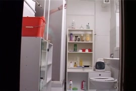 Videos vergas grandes en baño botando leche